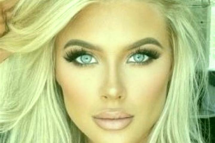 Isabella, 33, a platinum blonde dark-eyed latina companion based in Soledad Macin Chico. Offering Couples, Prostate Massage, Erotic Massage. Available for in...