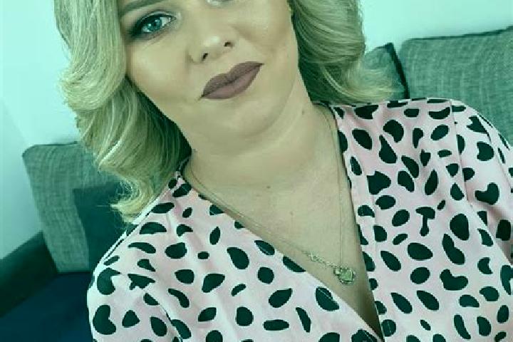 Isabella, 33 — Escort in Bargauani, Romania
