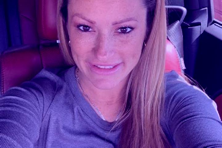 Isabella, 34, a blonde amber-eyed indian companion based in Valenza. Offering 69, Massage, Domination. Available for incall and outcall, overnight bookings a...
