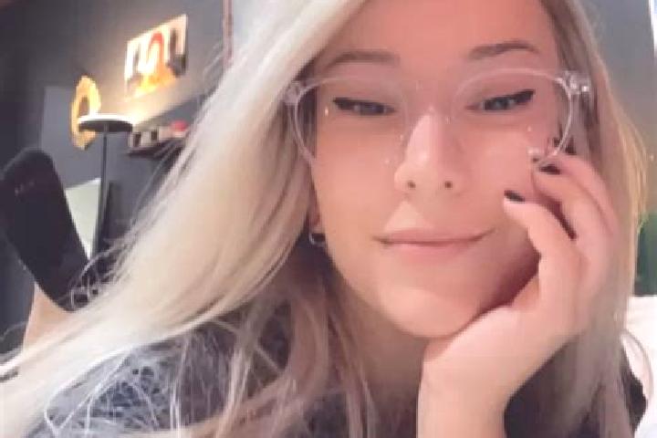 Isabella, 34, a blonde hazel-eyed caribbean companion based in Ormeau Hills. Offering Domination, A-Level, Erotic Massage. Available for incall and outcall, ...