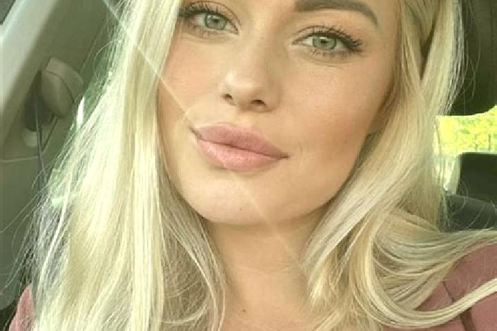 Isabella, 34, a blonde hazel-eyed middle eastern companion based in Castlewellan. Offering Roleplay, Prostate Massage, Tantra, Deep French Kissing. Available...