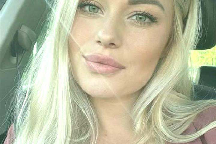 Isabella, 34, a blonde hazel-eyed mixed companion based in Khambhaliya. Offering Duos, Girlfriend Experience, Domination. Available for incall and outcall, d...