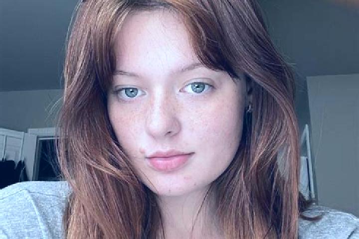 Isabella, 34, a chestnut grey-eyed indian companion based in Broscosesti. Offering CIM, Massage, 69, Overnight. Available for incall and outcall, overnight b...