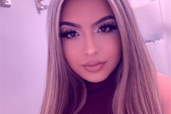 Isabella, 34, a red blue-eyed mixed companion based in Jaisingpur. Offering Domination, Duos, BDSM. Available for incall and outcall, overnight bookings avai...