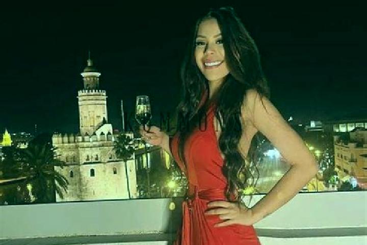 Isabella, 34, a red dark-eyed asian companion based in Lutterbek. Offering Party Girl, GFE, Tantra. Available for incall and outcall, day and evening dates.