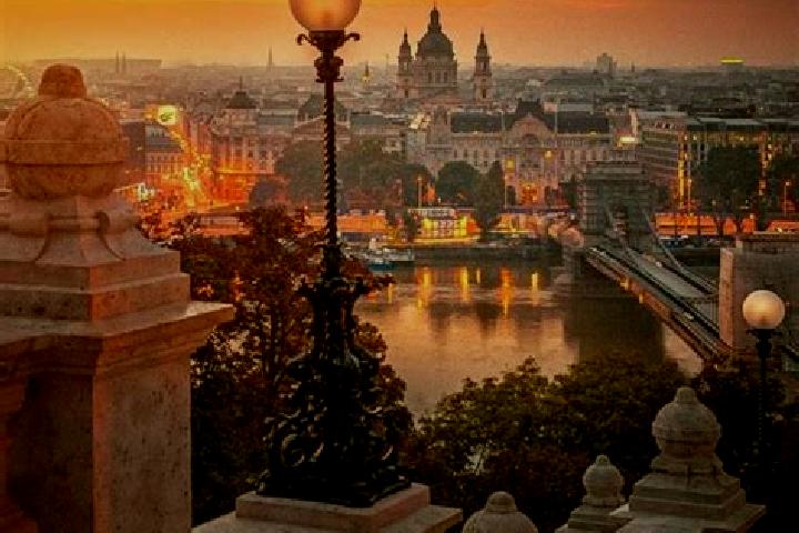 Isabella, 34 — Escort in Anarcs, Hungary