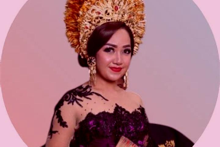 Isabella, 34 — Escort in Banjar Kelodan, Indonesia