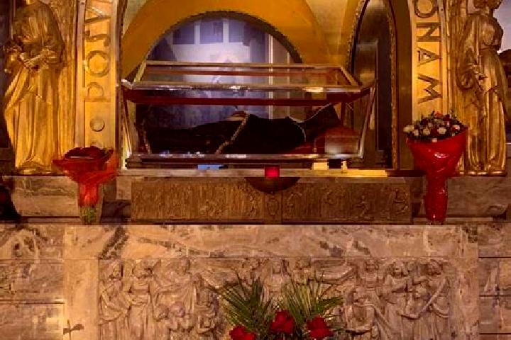 Isabella, 34 — Escort in Cascia, Italy