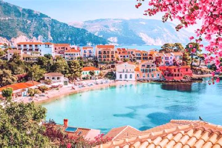 Isabella, 34 — Escort in Lyrkeia, Greece