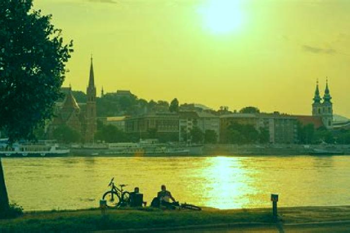 Isabella, 34 — Escort in Ujpeteritelep, Hungary
