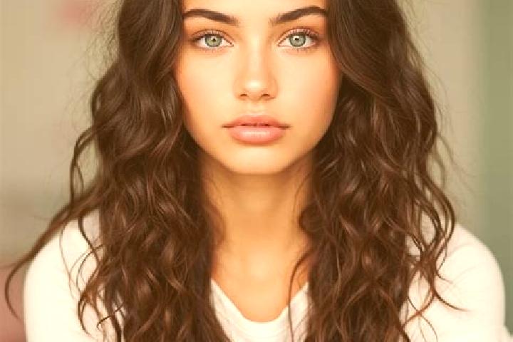 Isabella, 35, a auburn amber-eyed mediterranean companion based in De Mortel. Offering GFE, Striptease, Girlfriend Experience. Available for incall and outca...