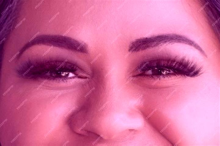Isabella, 35, a red green-eyed latina companion based in Qal at Salih. Offering Erotic Massage, Domination, Deep French Kissing. Available for incall and out...