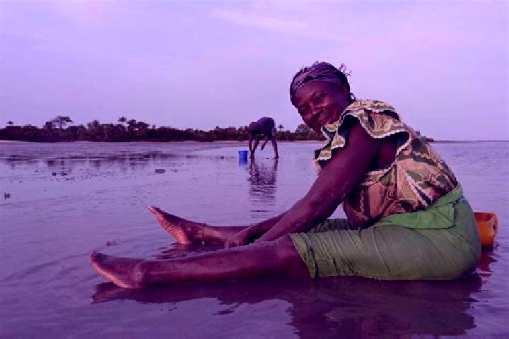 Isabella, 35 — Escort in Garawol, Gambia