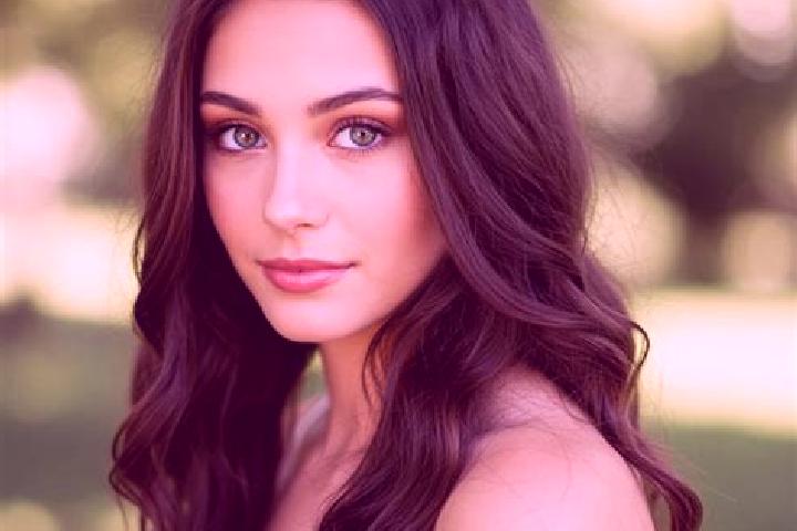 Isabella, 36, a black brown-eyed mediterranean companion based in Turku. Offering Travel Companion, Prostate Massage, Roleplay. Available for incall and outc...