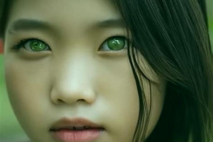 Isabella, 36, a black green-eyed asian companion based in Ujlak. Offering CIM, BDSM, Travel Companion, Domination. Available for incall and outcall, day and ...