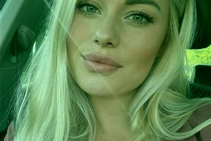 Isabella, 36, a blonde hazel-eyed caucasian companion based in Sophia. Offering OWO, GFE, Dinner Date, Erotic Massage, Overnight. Available for incall and ou...