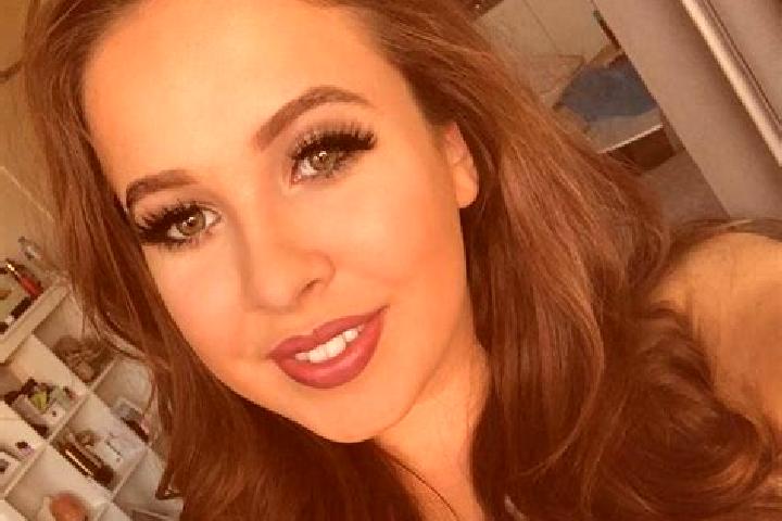 Isabella, 36, a dark blonde amber-eyed latina companion based in Bolwarra Heights. Offering Dinner Date, Overnight, Couples. Available for incall and outcall...