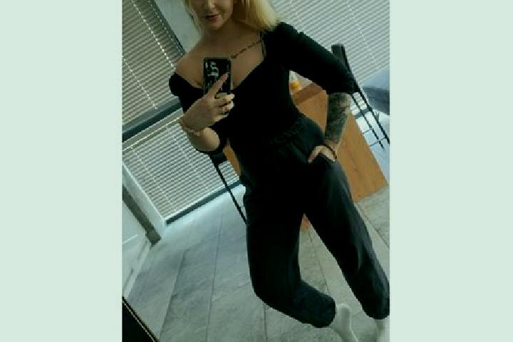 Isabella, 36 — Escort in Obsza, Poland