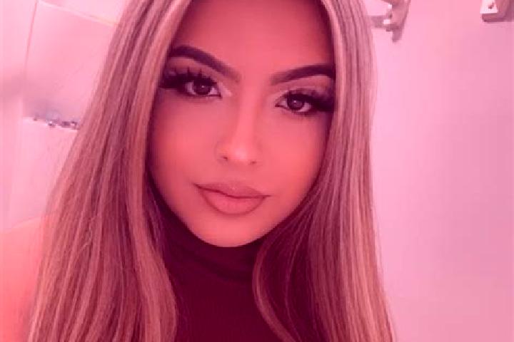 Isabella, 37, a blonde amber-eyed latina companion based in Zelene. Offering A-Level, Deep French Kissing, 69, Roleplay. Available for incall and outcall, da...