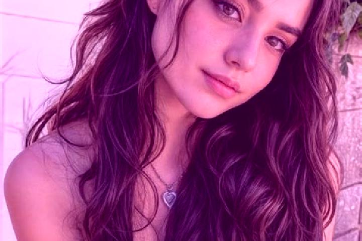 Isabella, 37, a brunette hazel-eyed middle eastern companion based in Terlizzi. Offering Overnight, 69, OWO, Party Girl, GFE. Available for incall and outcal...