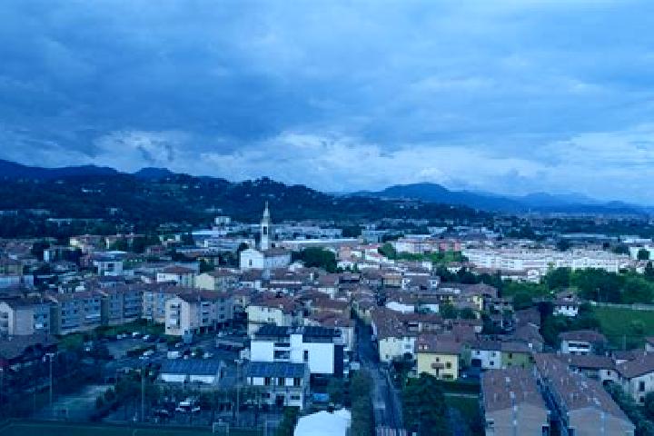 Isabella, 37 — Escort in Bonate Sotto, Italy