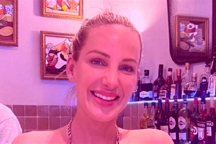 Isabella, 37 — Escort in Kilsyth, United Kingdom