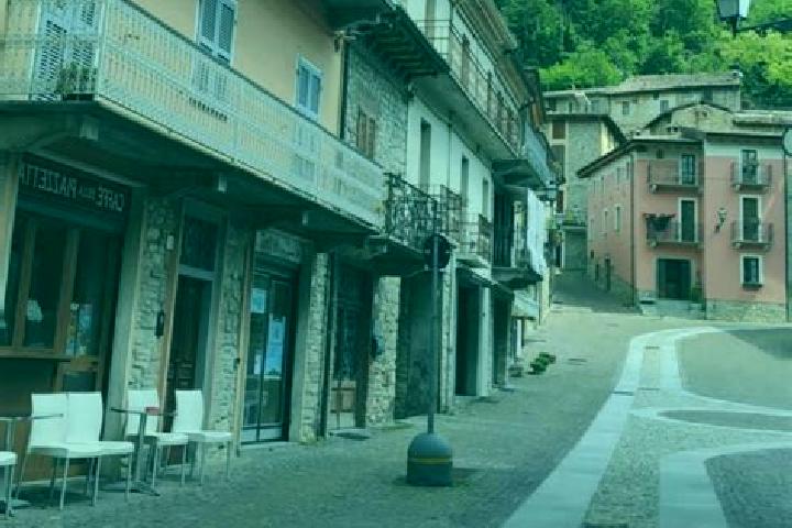 Isabella, 37 — Escort in Zavattarello, Italy