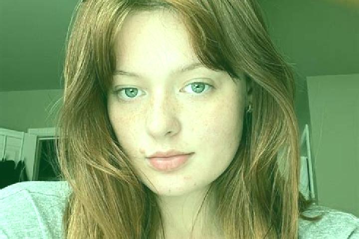 Isabella, 38, a auburn grey-eyed caucasian companion based in Pyay. Offering GFE, CIM. Available for incall and outcall, day and evening dates.