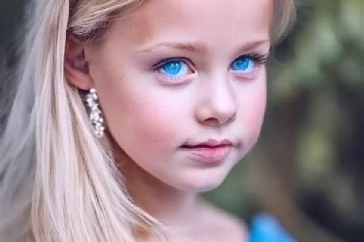 Isabella, 38, a blonde blue-eyed caucasian companion based in Yangba. Offering Girlfriend Experience, Deep French Kissing, GFE, CIM, 69. Available for incall...