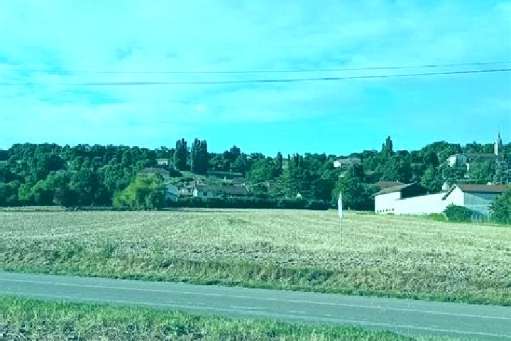 Isabella, 38 — Escort in Bellegarde-Poussieu, France