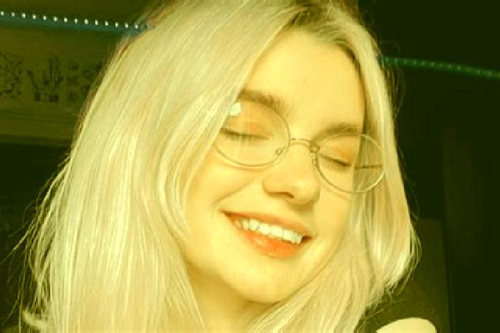 Isabella, 38 — Escort in Chernukha, Russia