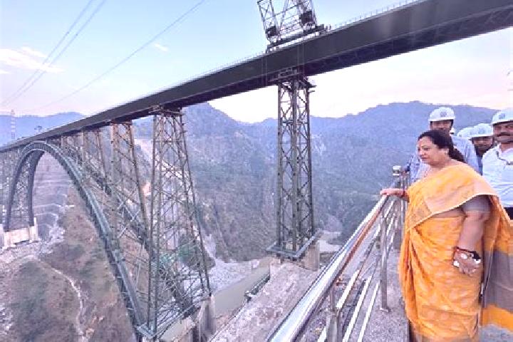 Isabella, 38 — Escort in Hatta, India