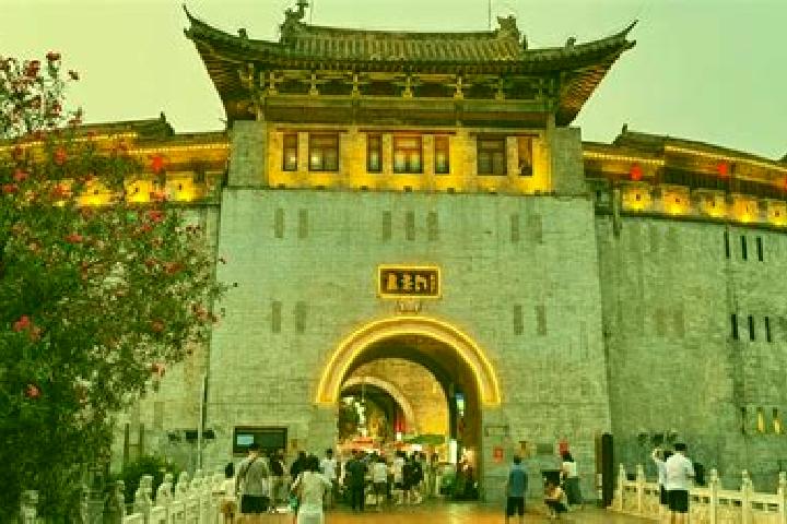 Isabella, 38 — Escort in Laocheng, China
