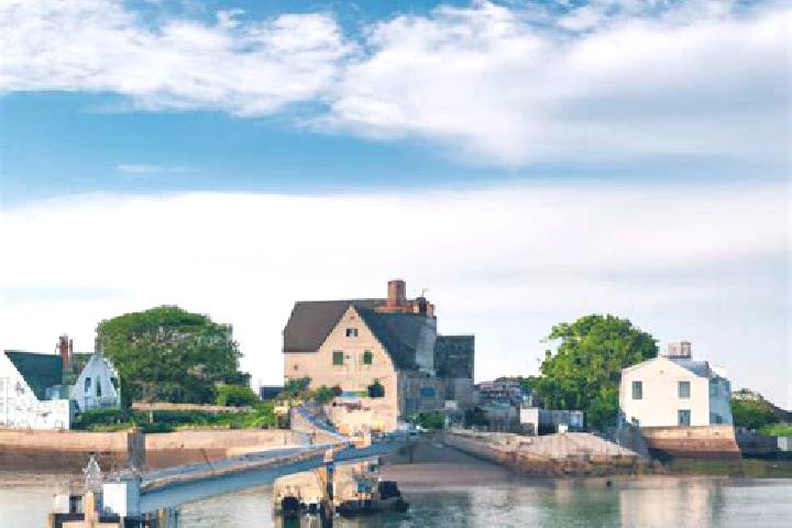 Isabella, 38 — Escort in Mattapoisett Center, United States