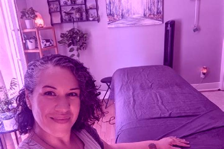 Isabella, 39, a auburn amber-eyed caribbean companion based in Castel di Sangro. Offering Erotic Massage, Party Girl, Couples, Roleplay. Available for incall...