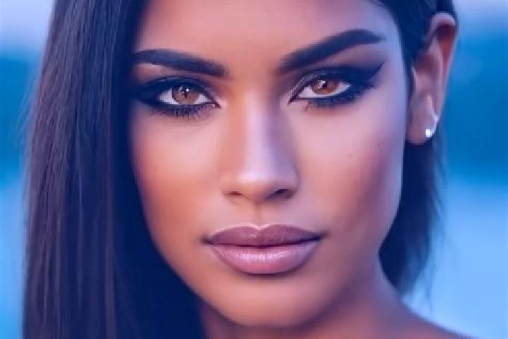 Isabella, 39, a black hazel-eyed latina companion based in Maima. Offering Travel Companion, GFE, 69, Girlfriend Experience. Available for incall and outcall...