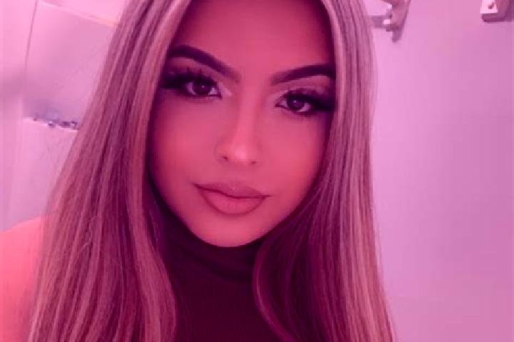 Isabella, 39, a blonde grey-eyed latina companion based in Shitouhezi. Offering Girlfriend Experience, Duos, Roleplay, BDSM. Available for incall and outcall...