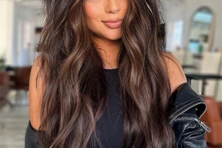Isabella, 39, a brunette dark-eyed ebony companion based in Horni Berkovice. Offering Striptease, Girlfriend Experience, OWO, Prostate Massage, Party Girl. A...