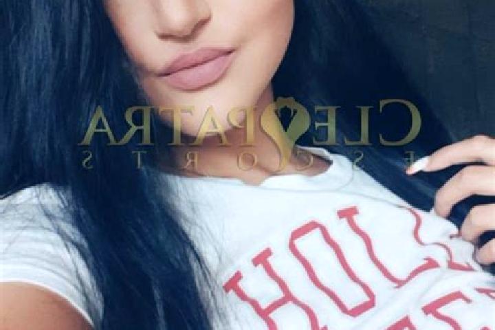 Isabella, 39, a brunette grey-eyed ebony companion based in Vigardolo. Offering OWO, A-Level, Striptease, Tantra, Dinner Date. Available for incall and outca...