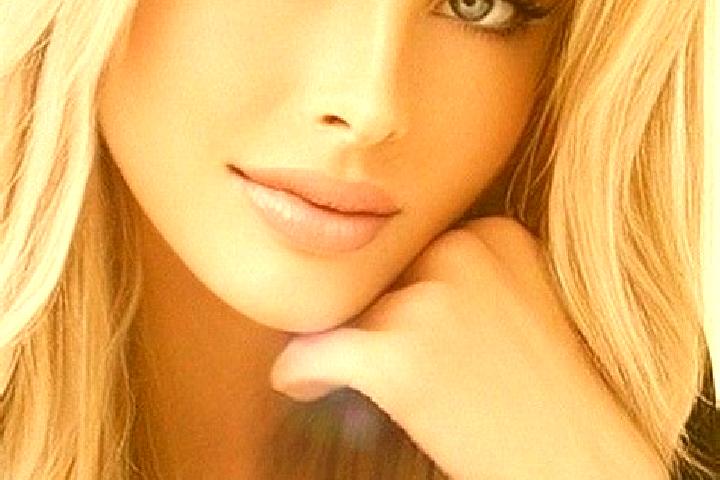 Isabella, 39, a dark blonde blue-eyed caucasian companion based in Dubaso. Offering GFE, Erotic Massage, OWO. Available for incall and outcall, overnight boo...