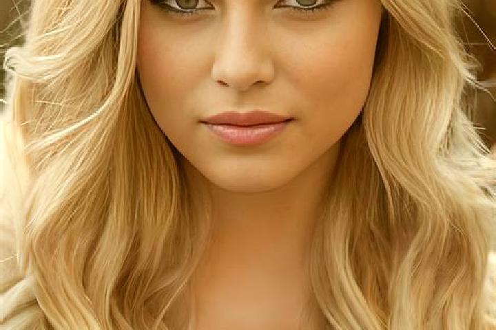 Isabella, 39, a dark blonde dark-eyed european companion based in Calantac. Offering Overnight, Duos, Deep French Kissing, A-Level, Fetish. Available for inc...