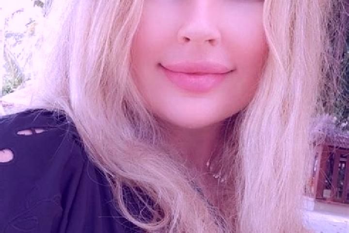 Isabella, 39, a dark blonde hazel-eyed mediterranean companion based in Solomenskoye. Offering BDSM, Domination, GFE, Tantra, Girlfriend Experience. Availabl...