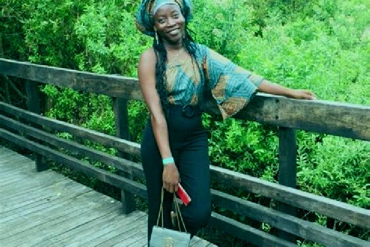 Isabella, 39 — Escort in Buzi, Mozambique