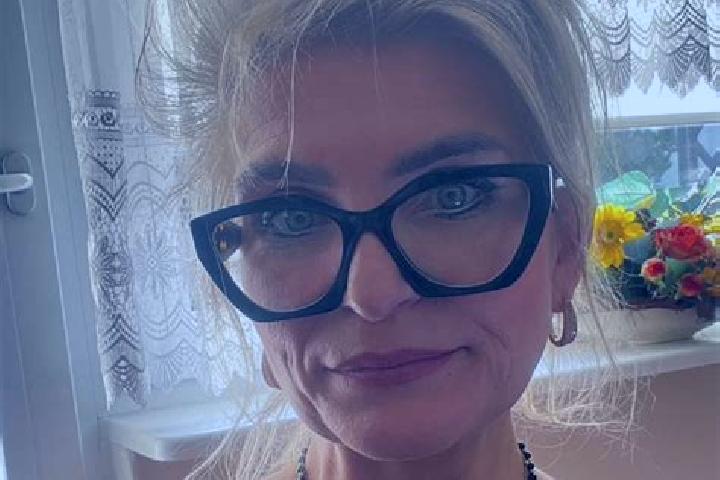 Isabella, 39 — Escort in Kokoszki, Poland