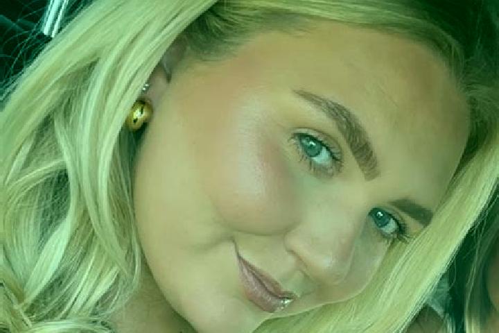 Isabella, 39 — Escort in Purton, United Kingdom
