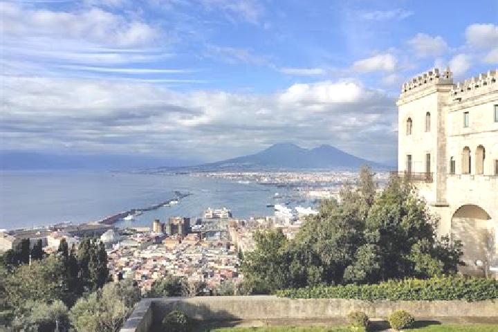 Isabella, 39 — Escort in Vigano San Martino, Italy