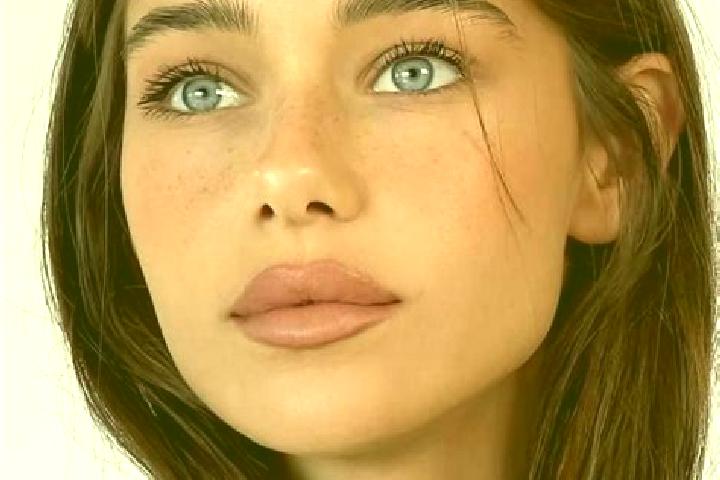 Ivy, 20, a brunette grey-eyed caribbean companion based in Nanbao. Offering Deep French Kissing, Erotic Massage, Party Girl, Dinner Date. Available for incal...