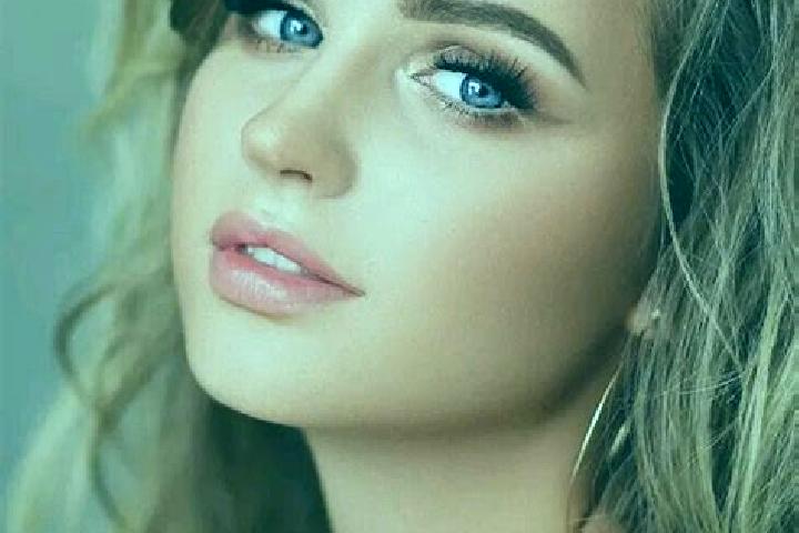 Ivy, 20, a dark blonde blue-eyed caribbean companion based in Gavsta. Offering Erotic Massage, Duos, A-Level, CIM. Available for incall and outcall, overnigh...