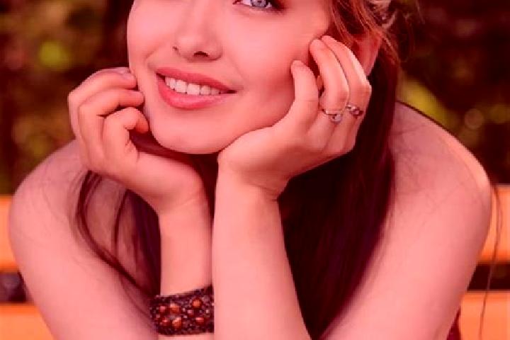 Ivy, 20, a red blue-eyed asian companion based in Pietriceaua. Offering Party Girl, Travel Companion, Deep French Kissing. Available for incall and outcall, ...