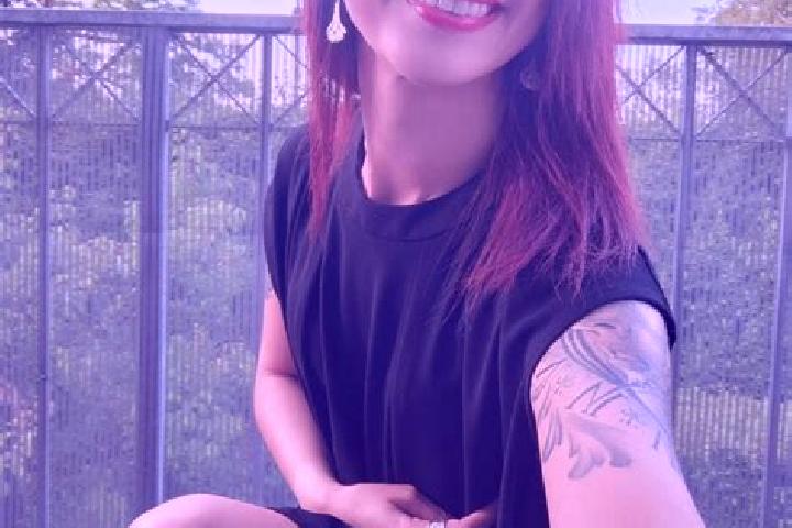 Ivy, 20 — Escort in Aigrefeuille, France